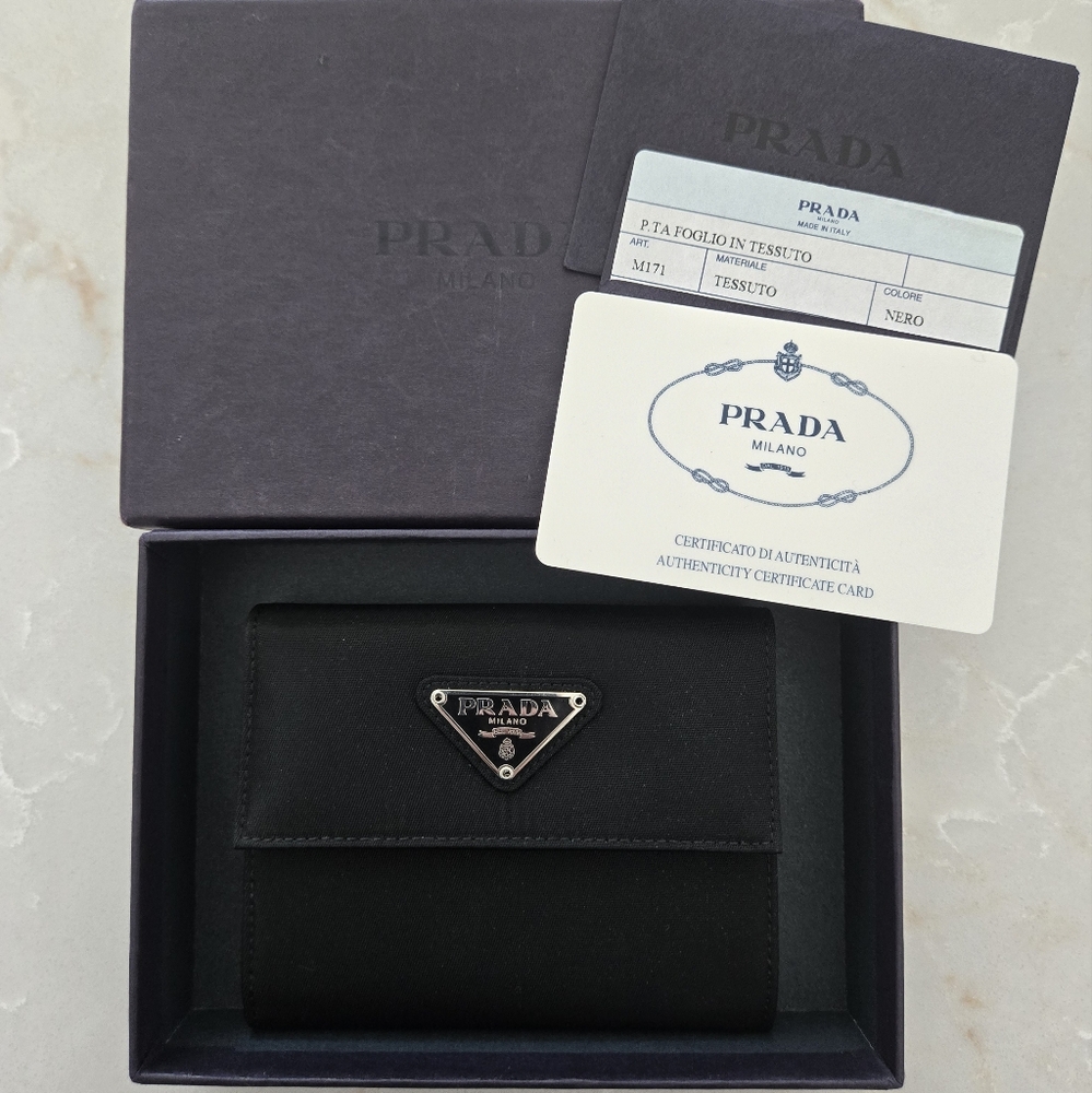 Authentic Prada Nylon And Leatger Card Holder With Flap